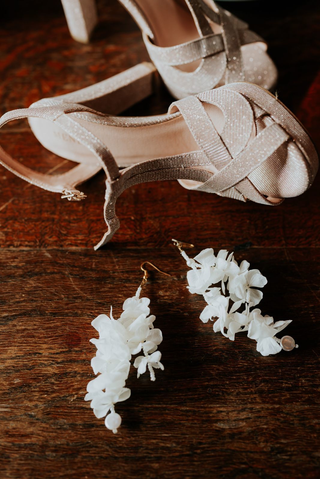Foto Wedding editorial with White Impact Foto Wedding editorial with White Impact - Imagem 3